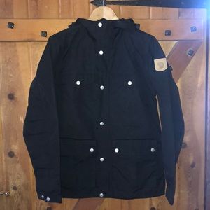 NWT Fjallraven Greenland Jacket, size Small